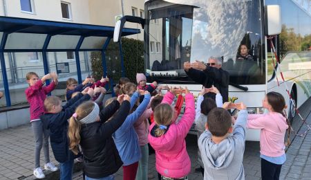 Bustraining der vierten Klasse